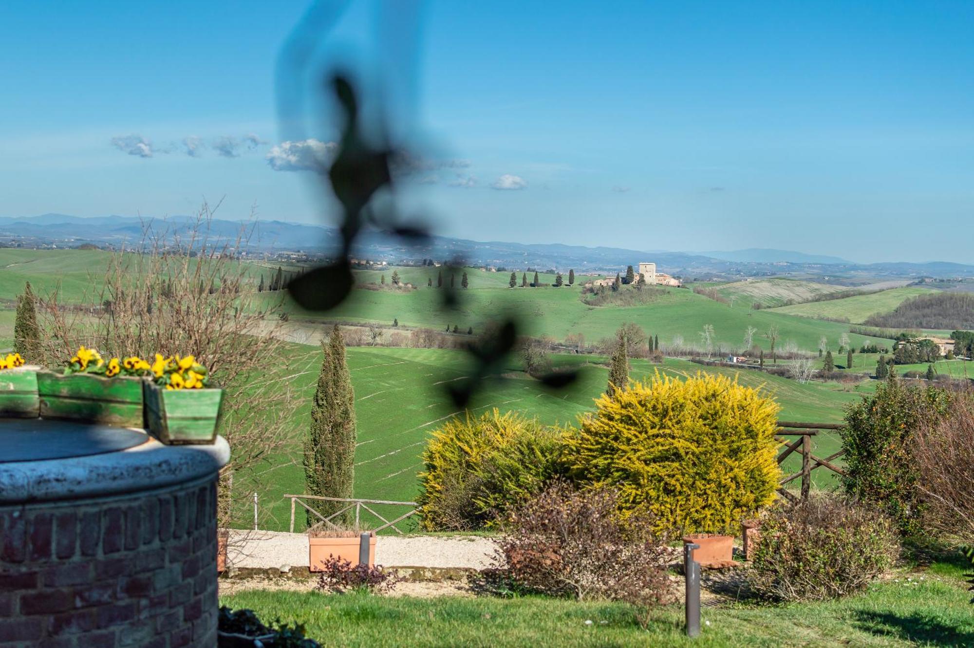 Sunflower Con Vista Su Siena Villa Corsano  Exteriör bild